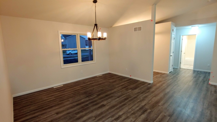 The Cheyenne II - Dining Area